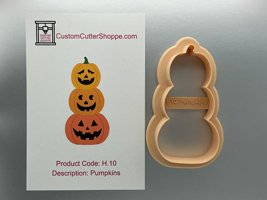 Stacked Pumpkins Cookie Cutter (H.10)